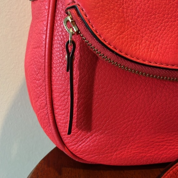 Kate Spade  Like new Satchel Crossbody bag Pebbled leather Red  flap long pocket - Picture 7 of 13